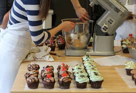 CUPCAKE BAKE &amp; DECORATE - Baking Classes Southfield Michigan | Cake Crumbs - Baking_%26_Buttercream
