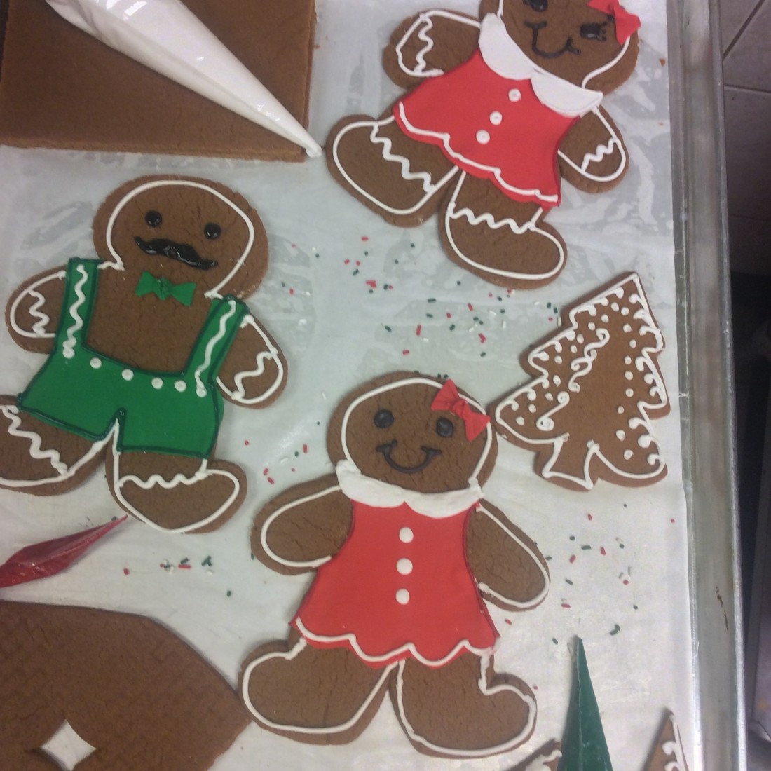 Gingerbread House Workshop - Baking Classes Southfield Michigan | Cake Crumbs - IMG_5803