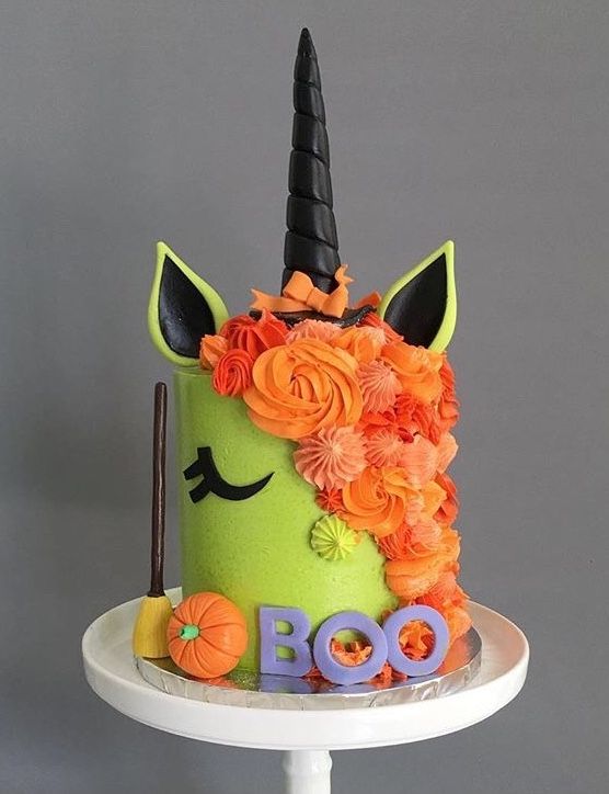 Halloween UNICORNS - Baking Classes Southfield Michigan | Cake Crumbs - boo