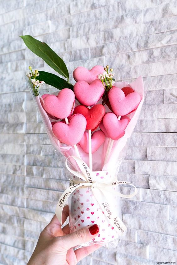 Valentine Macaroon Bouquets - Baking Classes Southfield Michigan | Cake Crumbs - mac2