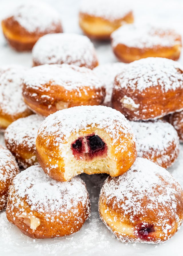 Paczki Day, February 25 - Seasonal Treats - Cake Crumbs - paczki-1